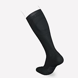 KIPRUN Kompresné bežecké ponožky 900 čierna 39-42 (M)