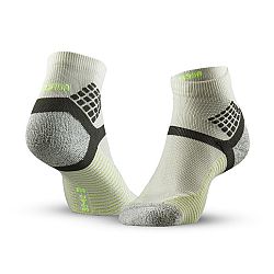 QUECHUA Polovysoké turistické ponožky Hike 500 sivo-žlté 2 páry šedá 35-38
